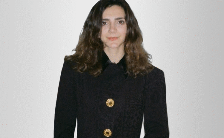 İpek Özbay