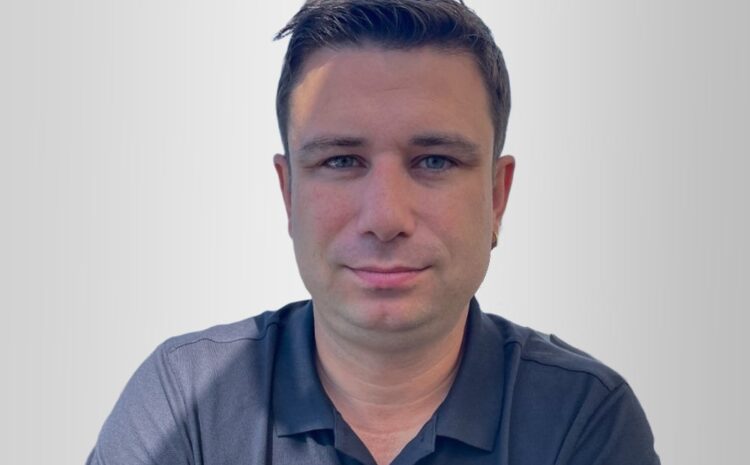  Erkin Aykın