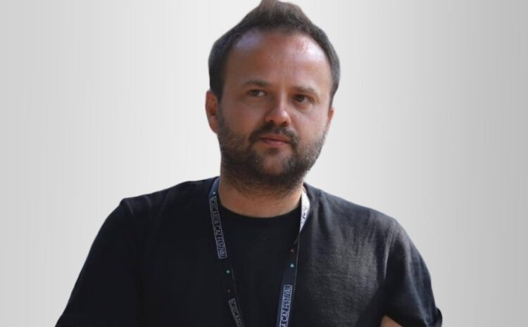  Murat Sezgi